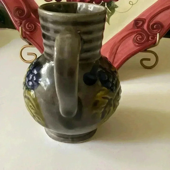 Vintage West Germany Ceramic Pitcher Wine Jug Grapes & Leaves Scheurich Kiramic - Picture 5 of 9
